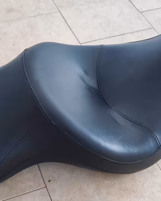 sella + Tank Bib+ fascia passeggero per Softail