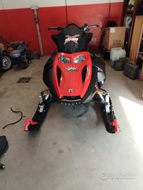 Motoslitta Ski Doo Summit Highmark 1000