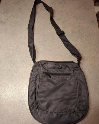 Borsa nera in tessuto Sisley grigio scuro tracolls