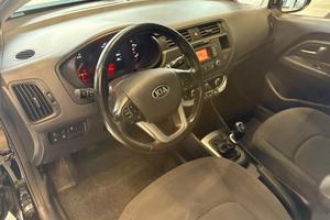 Kia Rio 1.1 CRDi 5p. Nera
