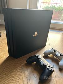Sony Playstation 4 PRO 1 TB + 2 joypad originali