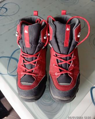 Scarponcini trekking Quechua n.38