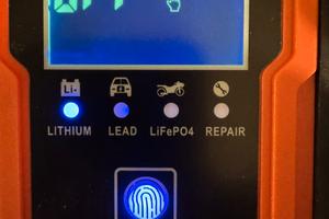 Caricabatterie auto e moto