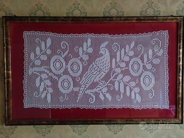 Centro tavola all'uncinetto in pizzo filet+cornice