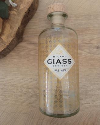 Bottiglia vuota di Gin Giass