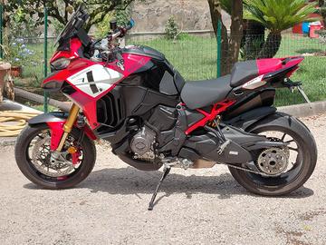 Multistrada v4 pikes  9.400 km