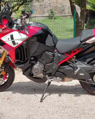 Multistrada v4 pikes  9.400 km