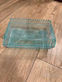 Scatola per tartaruga usata