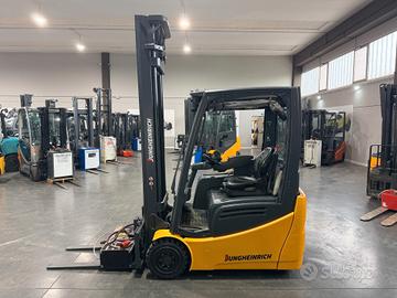 CARRELLO ELEVATORE ELETTRICO JUNGHEINRICH 16 QUINT