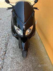Cupolino Tmax