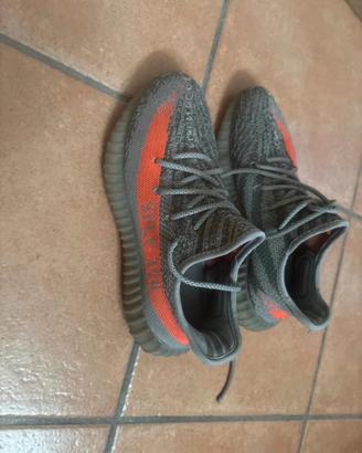 Adidas  yeezy boost 350