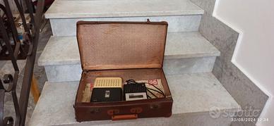 2 registratori a cassette antichi