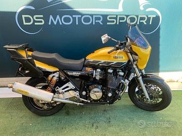 Yamaha XJR 1200