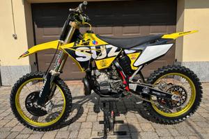Suzuki RM250 2T K8 Restyling