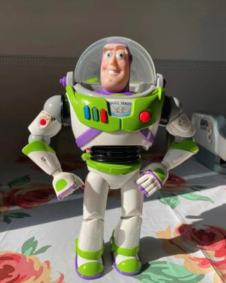 Buzz light year
