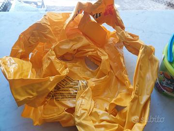 Salvagente e oggetti mare bimbi