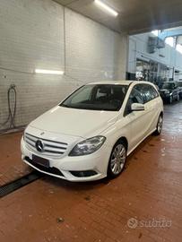 MERCEDES-BENZ B 180 CDI Elegance