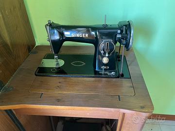 Macchina da cucire Singer anni 60