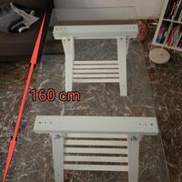 Scrivania in vetro con cavalletti 