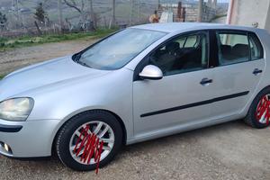 Volkswagen Golf V 