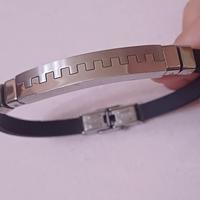 Bracciale in pelle e acciaio