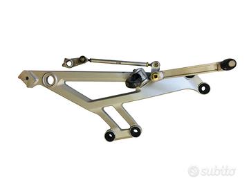 PIASTRA CON PEDALE E LEVA CAMBIO DUCATI CD 8241023