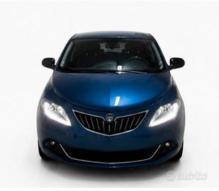 Lancia Ypsilon ibrida - all. Gold. Anno 2022