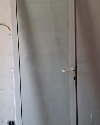 porta a vetri e inferiata