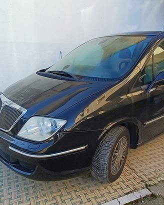 LANCIA Phedra 2.2 MJT Oro