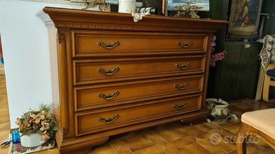 Cassettiera da salotto o camera padronale 