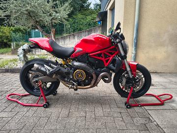 Ducati Monster 821