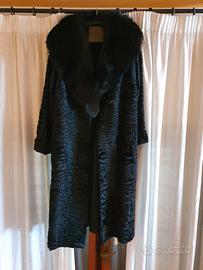 Cappotto di pelliccia astrakan da donna