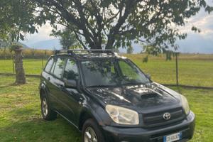 Toyota RAV4 2.0 116CV