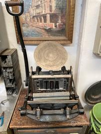 Pressa tipografica modello Boston