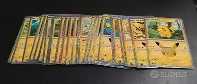Pokemon set completo dei Pikachu 30th Anniversary