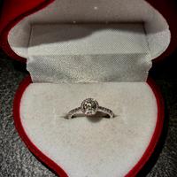 Anello oro bianco e diamanti