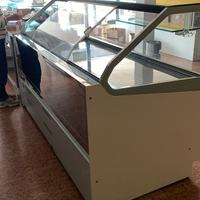 Vetrina gelati/pasticceria