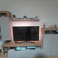 Vende Parete attrezzata e complementi -NUOVI-