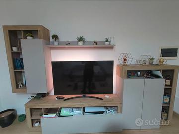 Vende Parete attrezzata e complementi -NUOVI-