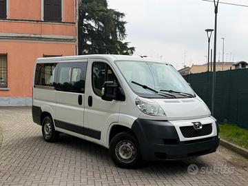 Peugeot Boxer 2.2HDI 9posti triplo clima
