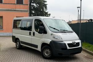 Peugeot Boxer 2.2HDI 9posti triplo clima