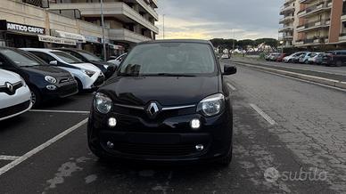Renault Twingo LIMITEED LED PDC CERCHI 16 SEDILI R