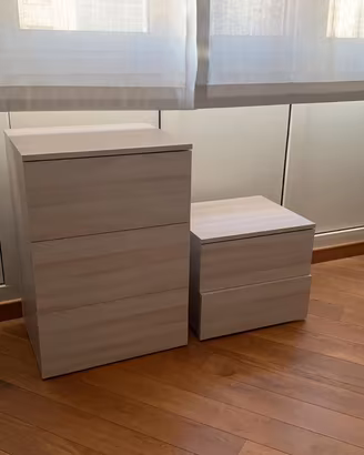 Coppia di cassettiere effetto legno chiaro
