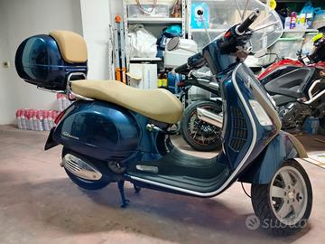 vespa GTS 300 anno 2014