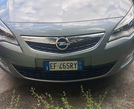OPEL Astra 4ª serie - 2010