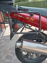 Kawasaki zr7s