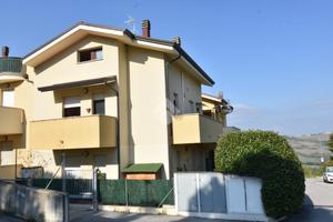 3 LOCALI A MONTESCUDO - MONTECOLOMBO