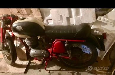 Moto epoca mondial 175 super turismo prima serie