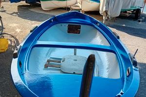 Gozzo lancetta 4 metri con motore Johnson 4.5 CV (