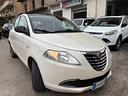 lancia-ypsilon-0-9-twinair-85-cv-5-porte-s-s-plati
